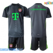Camisa de time de futebol Bayern Munich Goleiro Replicas 2º Equipamento Infantil 2025-26 Manga Curta (+ Calças curtas)